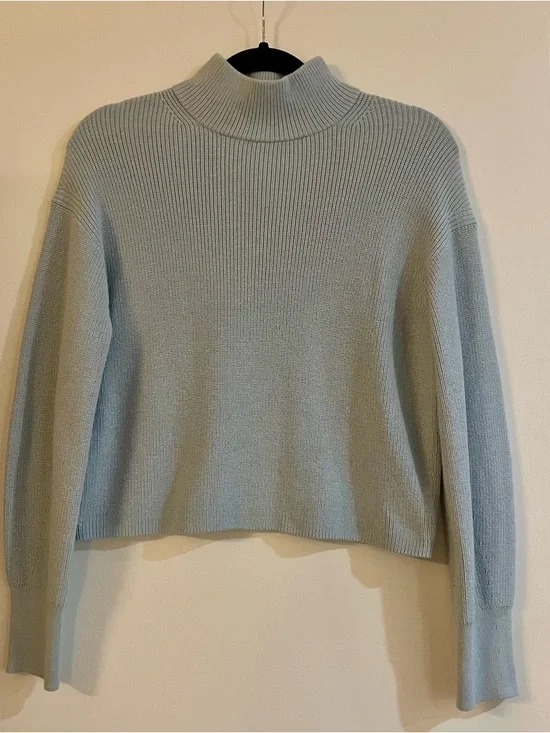 Lululemon Merino Wool Blend Ribbed Turtleneck Knit Sweater in Powder Blue Size 2 - Picture 4 of 4